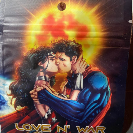 Love N' War Box 24